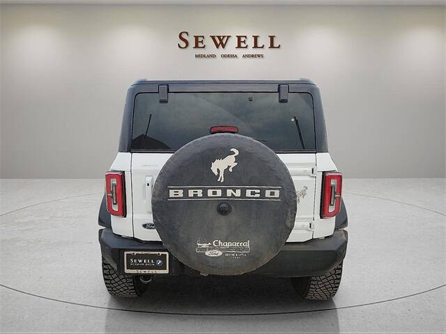 2024 Ford Bronco Outer Banks