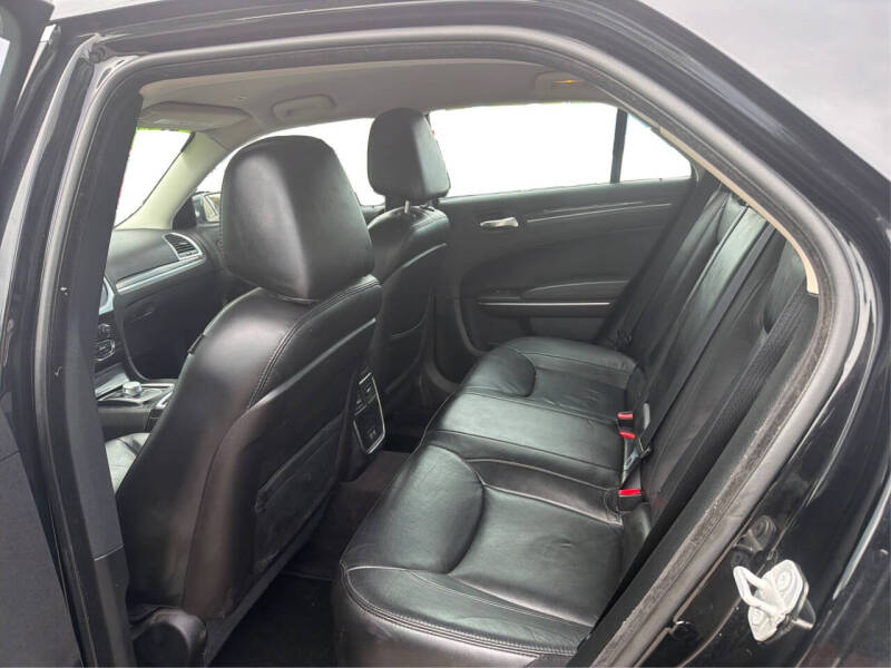 2018 Chrysler 300