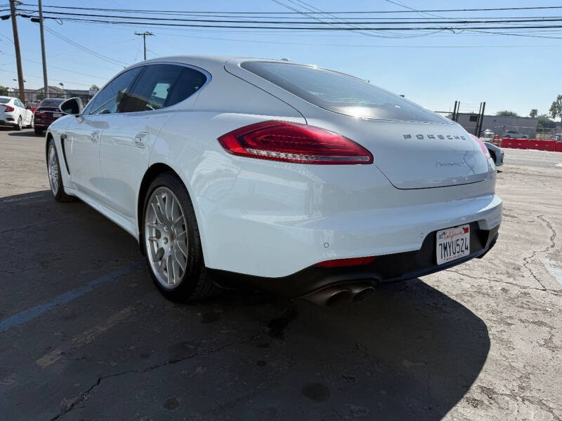 2016 Porsche Panamera S