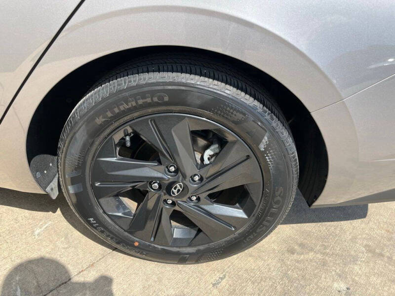 2023 Hyundai Elantra