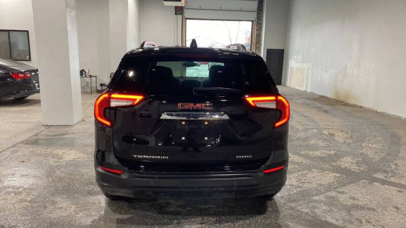 2024 GMC Terrain SLE