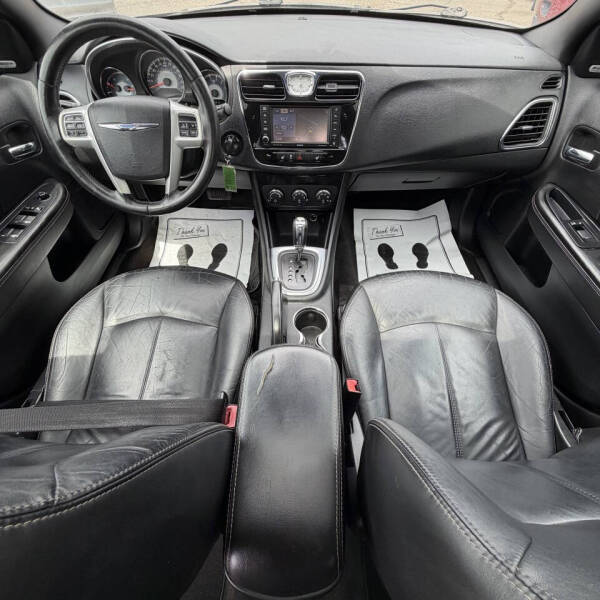2013 Chrysler 200 Limited