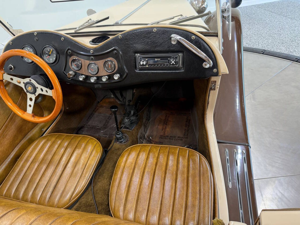 2011 Sp Constr MG Replica 37
