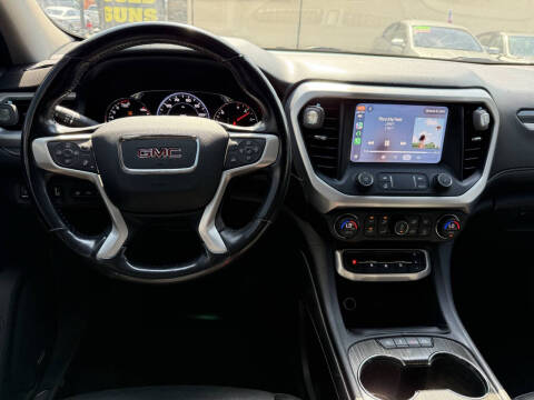 2021 GMC Acadia SLT