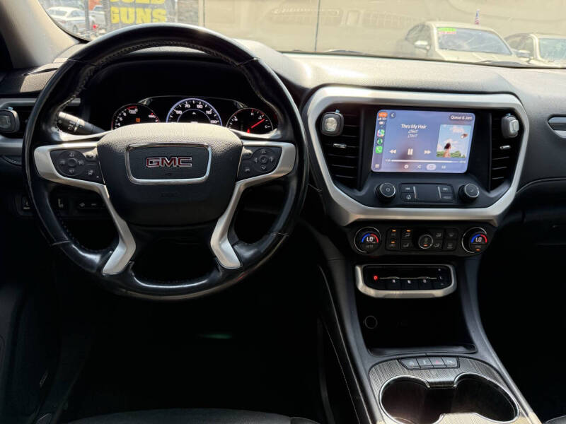 2021 GMC Acadia SLT
