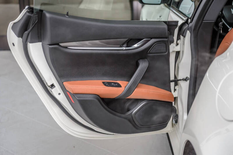 2020 Maserati Ghibli