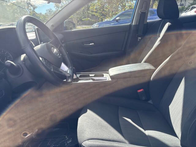 2023 Nissan Sentra SV