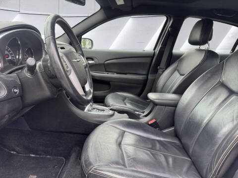 2014 Chrysler 200 Limited