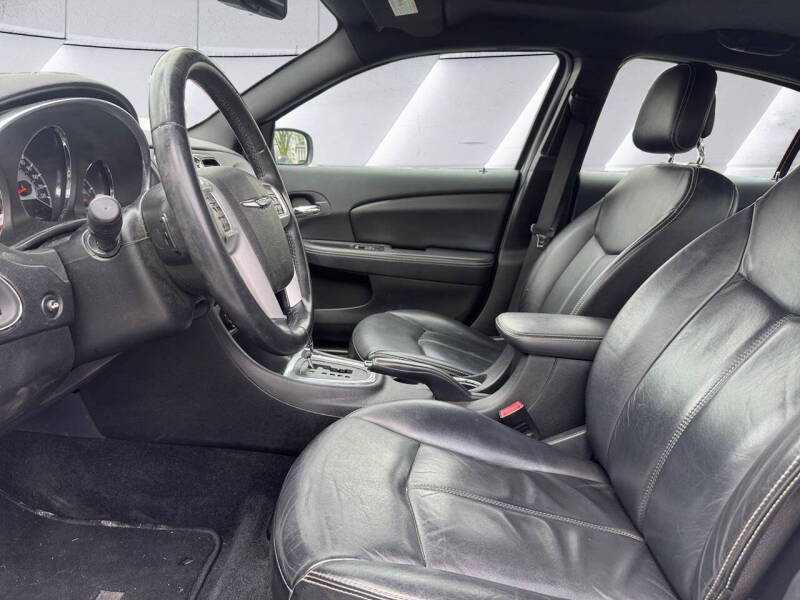 2014 Chrysler 200 Limited
