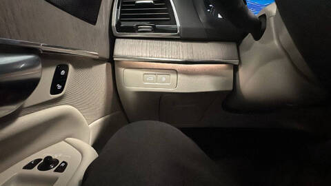 2024 Volvo XC90 Recharge T8 Plus Bright Theme 7P