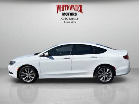 2016 Chrysler 200 S