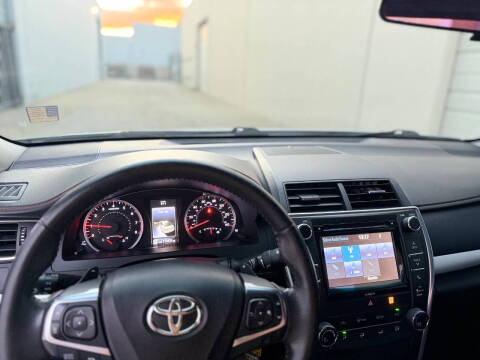 2017 Toyota Camry SE