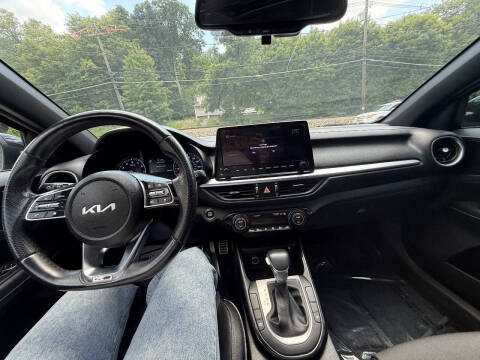 2022 Kia Forte GT Line
