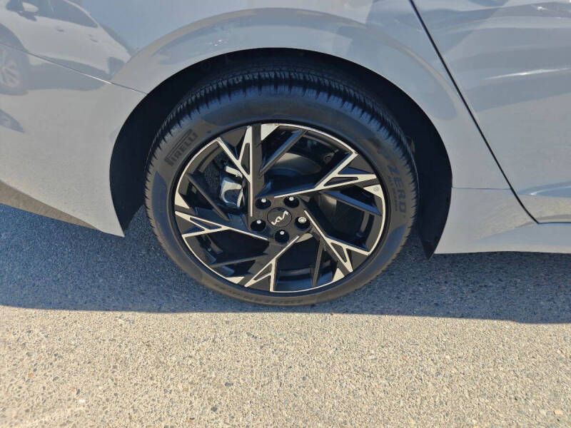 2026 Kia K5