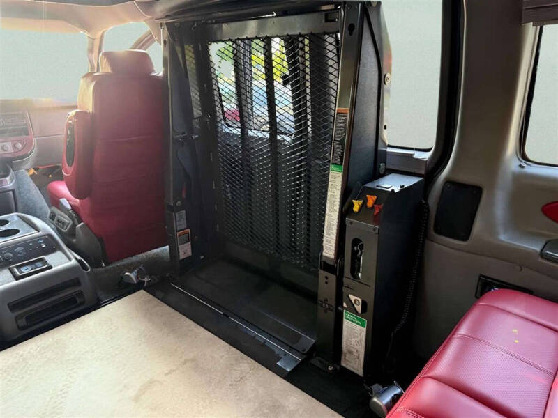 2018 GMC Savana 2500