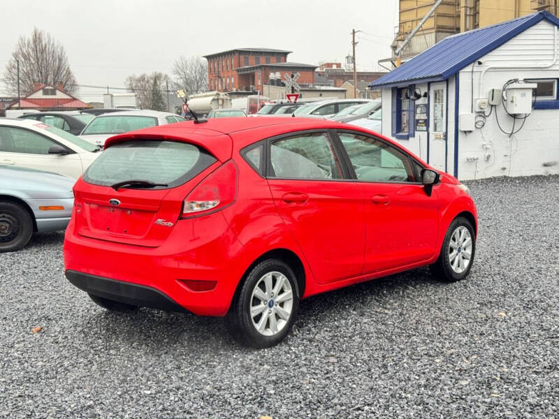 2013 Ford Fiesta SE