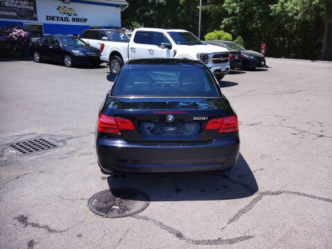 2011 BMW 3 Series 328i