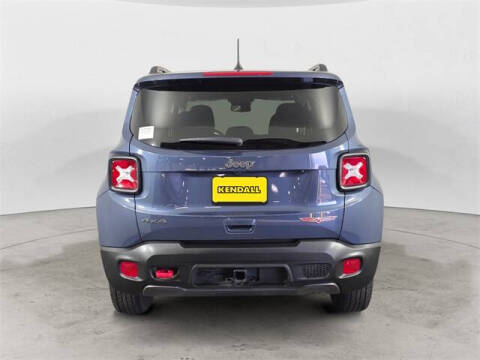 2022 Jeep Renegade Trailhawk