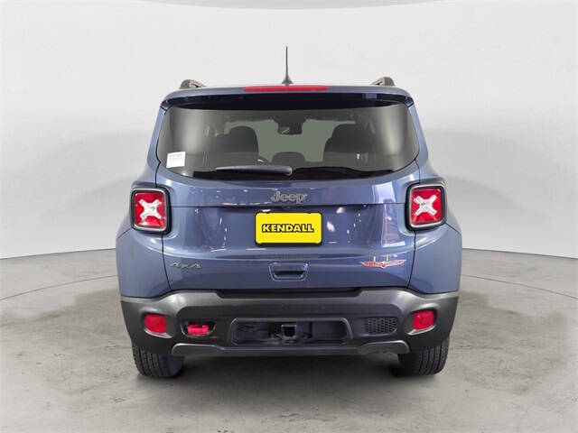 2022 Jeep Renegade Trailhawk