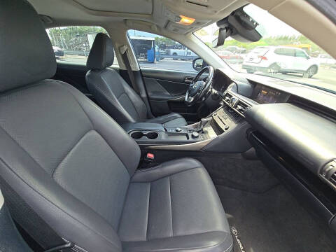 2019 Lexus IS 300