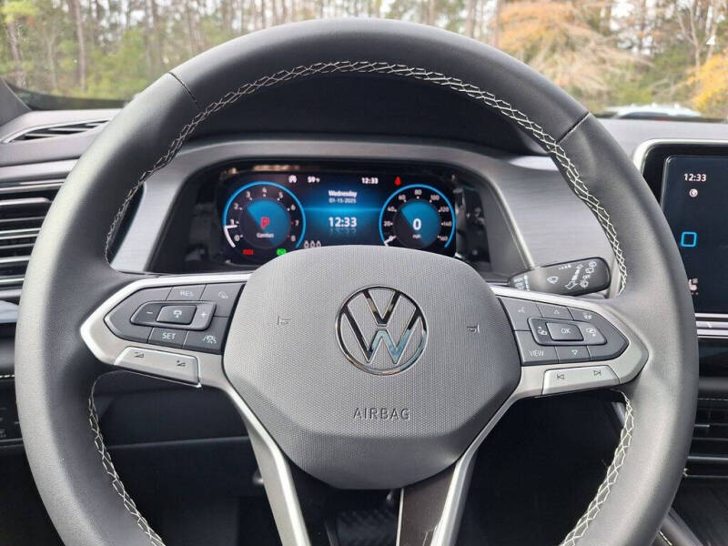 2025 Volkswagen Atlas Cross Sport SE