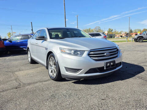 2017 Ford Taurus SE