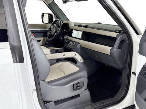 2024 Land Rover Defender 90 P400 X-Dynamic SE