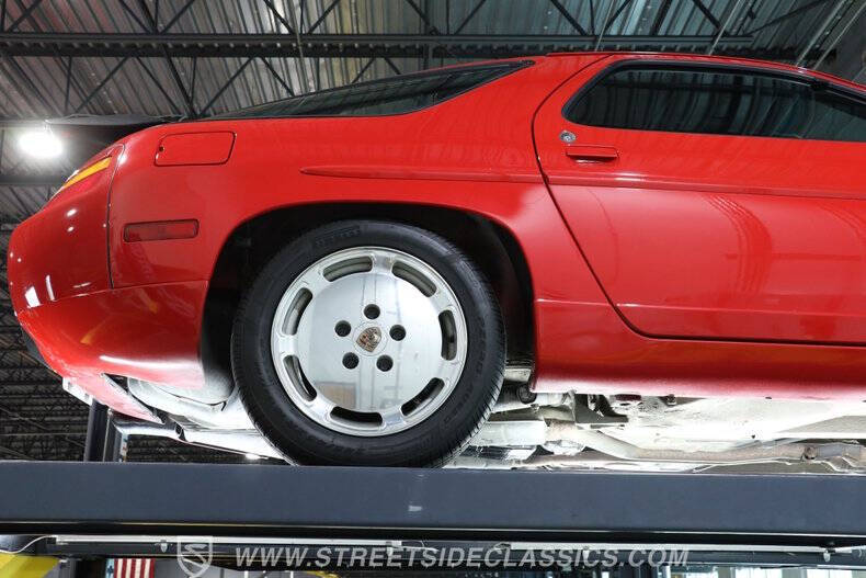1989 Porsche 928 S4