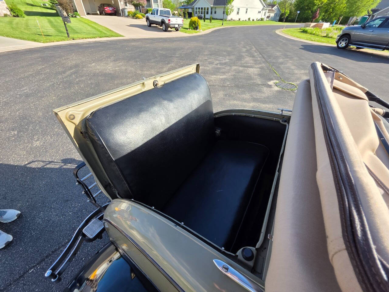 1928 Ford Roadster 65