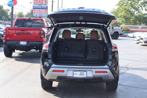 2023 Nissan Pathfinder Platinum