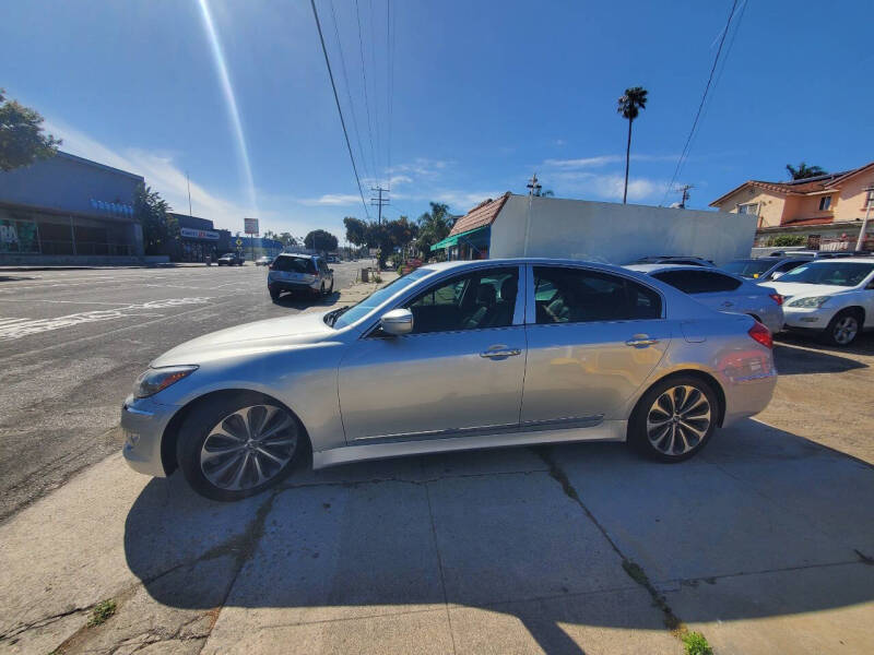 2012 Hyundai Genesis 5.0L R-Spec