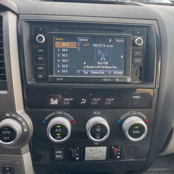 2017 Toyota Sequoia Platinum