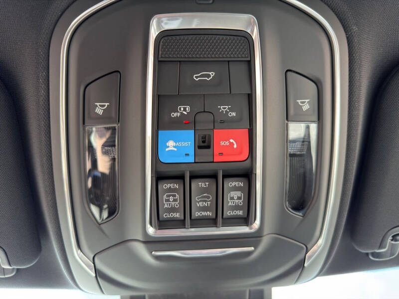 2026 Jeep Cherokee Overland