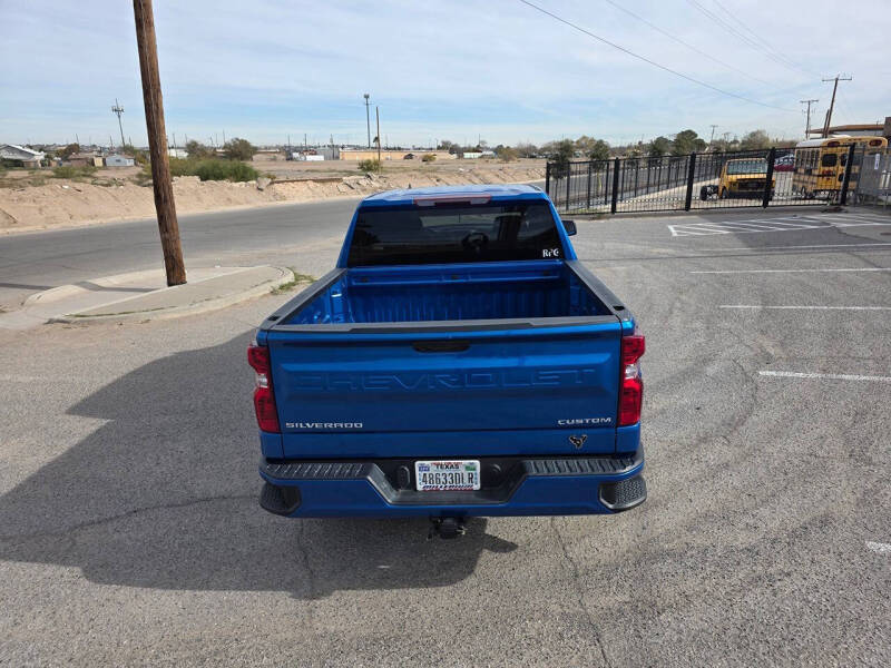 2022 Chevrolet Silverado 1500 Custom