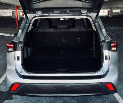 2021 Toyota Highlander LE