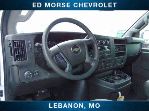 2025 Chevrolet Express 3500