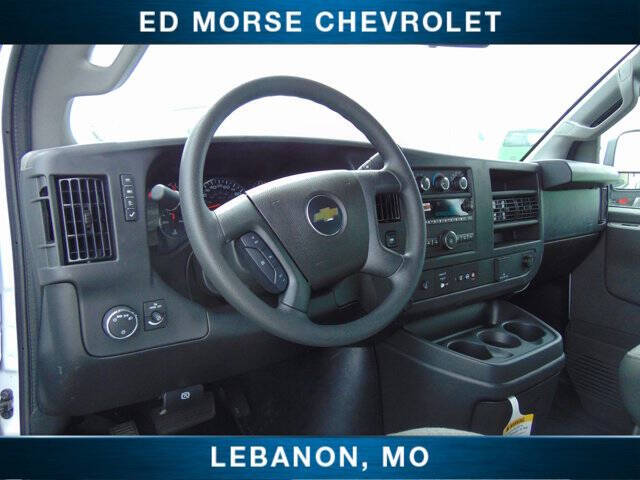 2025 Chevrolet Express 3500