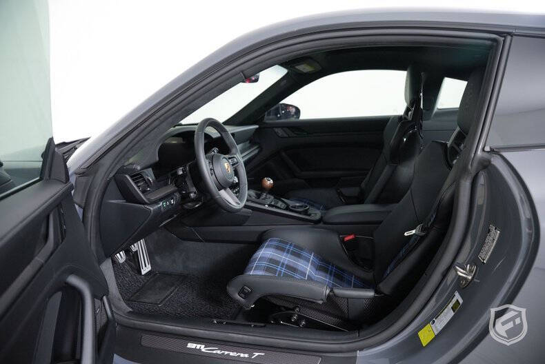 2025 Porsche 911 Carrera T