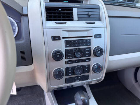 2009 Ford Escape XLT