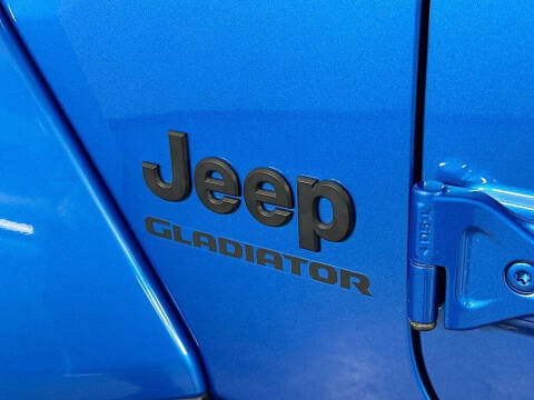 2022 Jeep Gladiator Sport