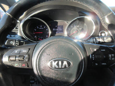 2017 Kia Sedona LX