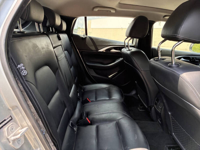 2018 Infiniti QX30 Luxury