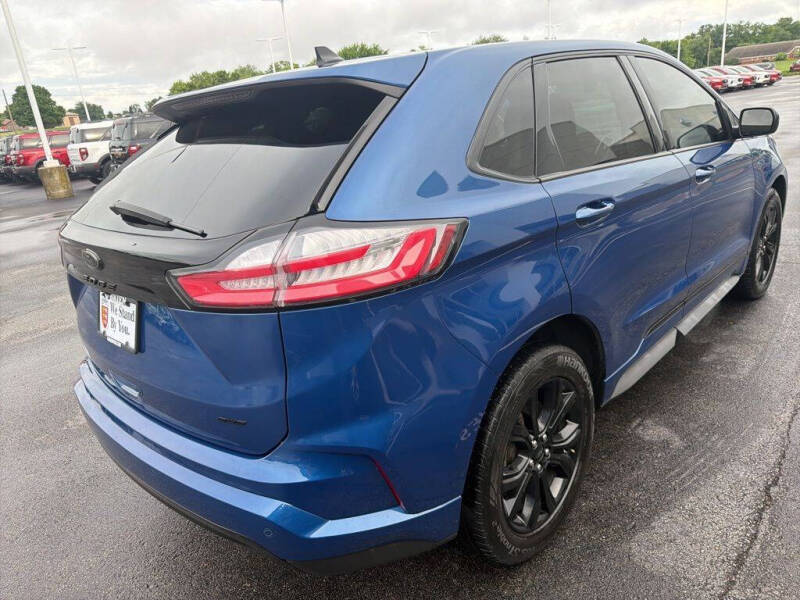 2022 Ford Edge SE