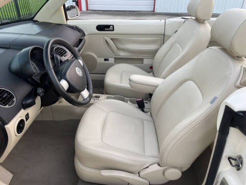 2009 Volkswagen New Beetle Convertible Base PZEV