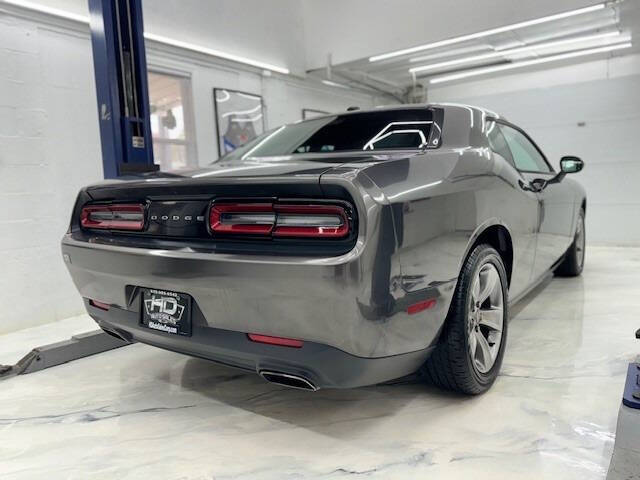 2015 Dodge Challenger SXT