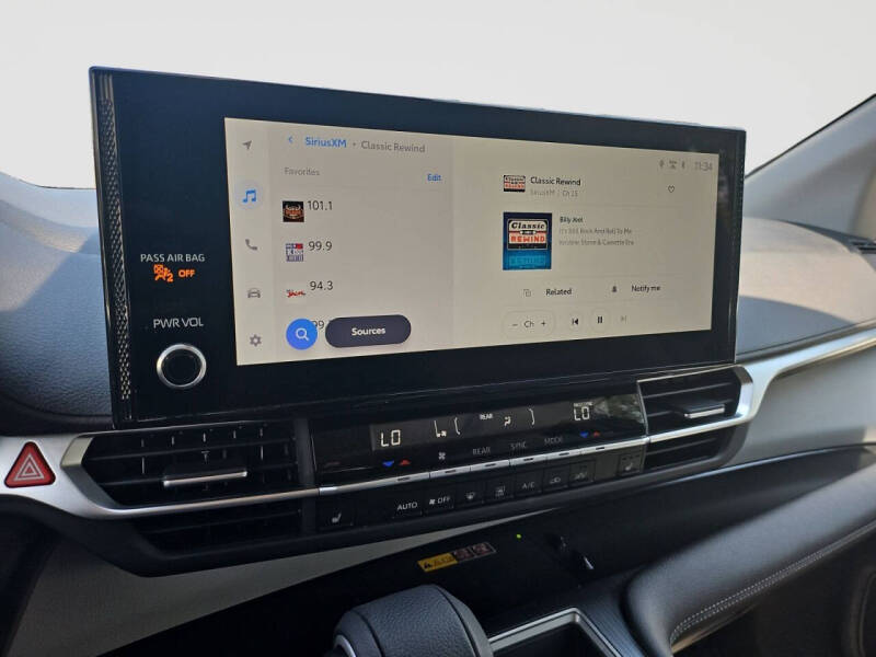 2025 Toyota Sienna