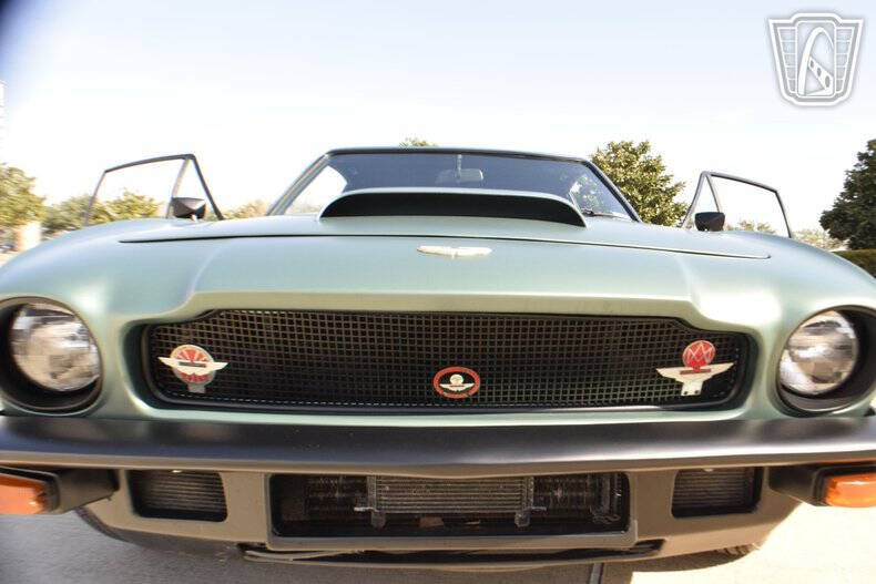 1976 Aston Martin V8 Vantage
