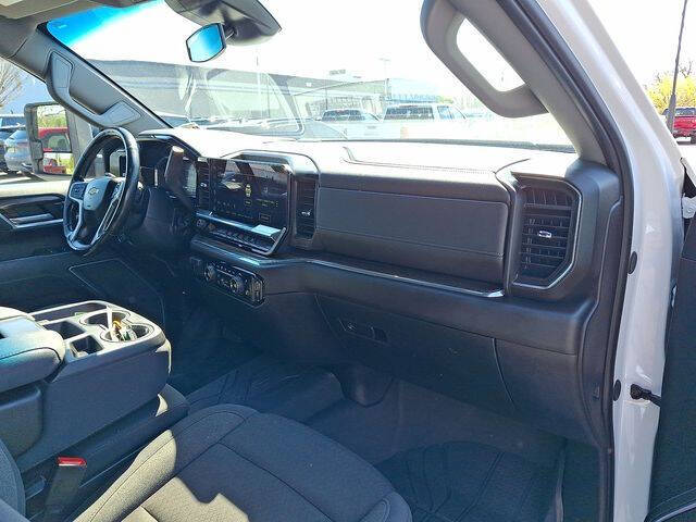 2025 Chevrolet Silverado 3500HD