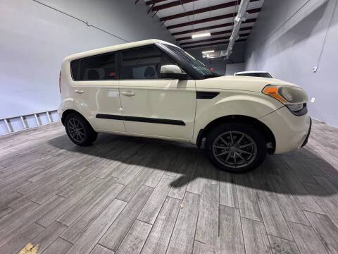 2013 Kia Soul +