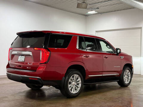 2023 GMC Yukon SLT